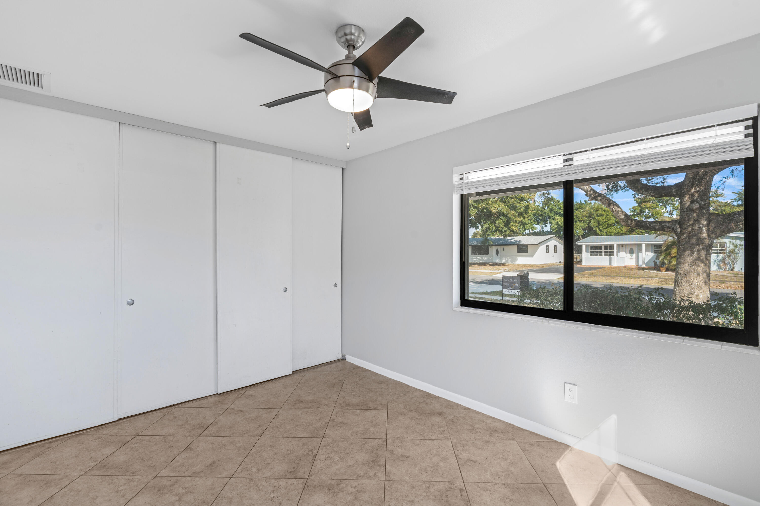 PALM SPRINGS VILLAGE 8 - Residential