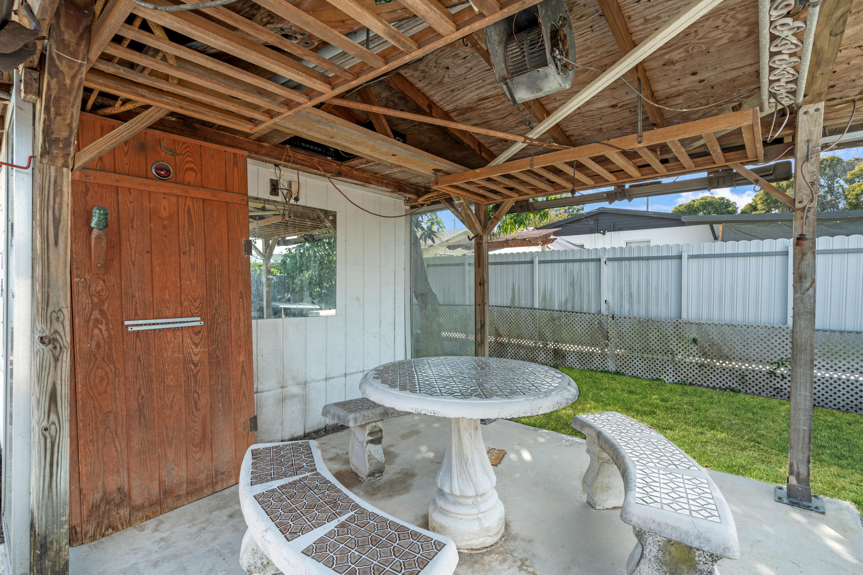 PALM SPRINGS VILLAGE 8 - Residential