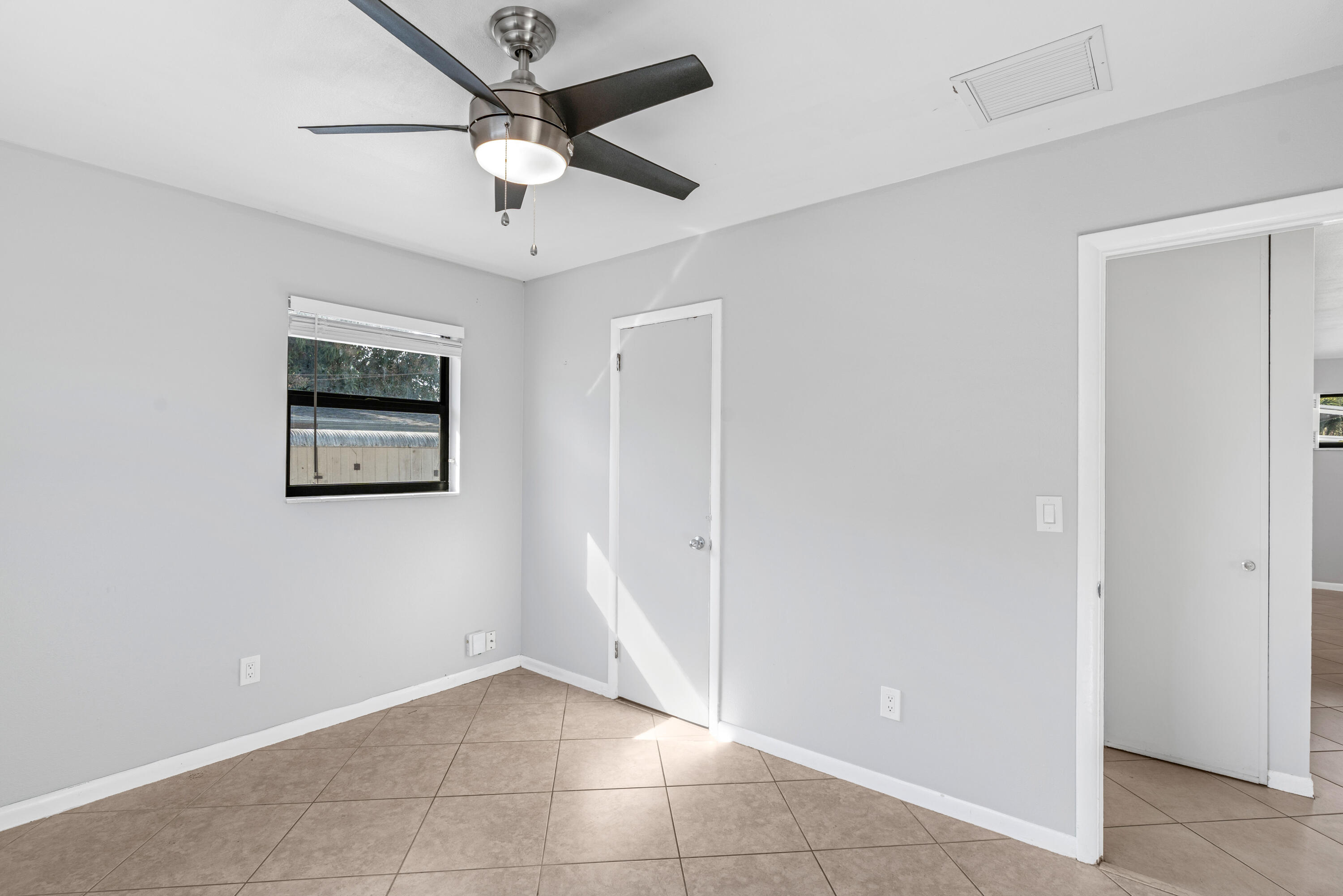 PALM SPRINGS VILLAGE 8 - Residential