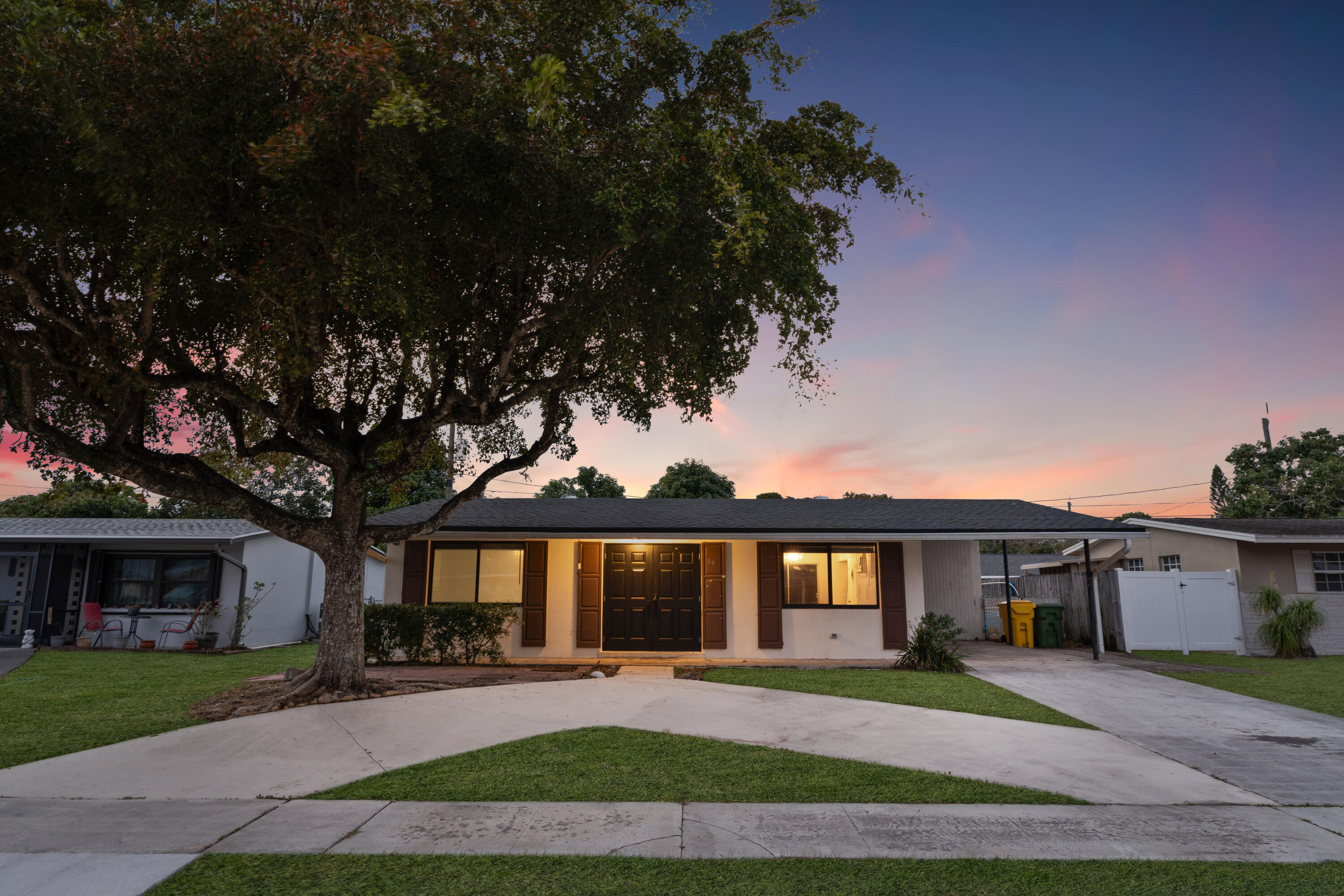 PALM SPRINGS VILLAGE 8 - Residential