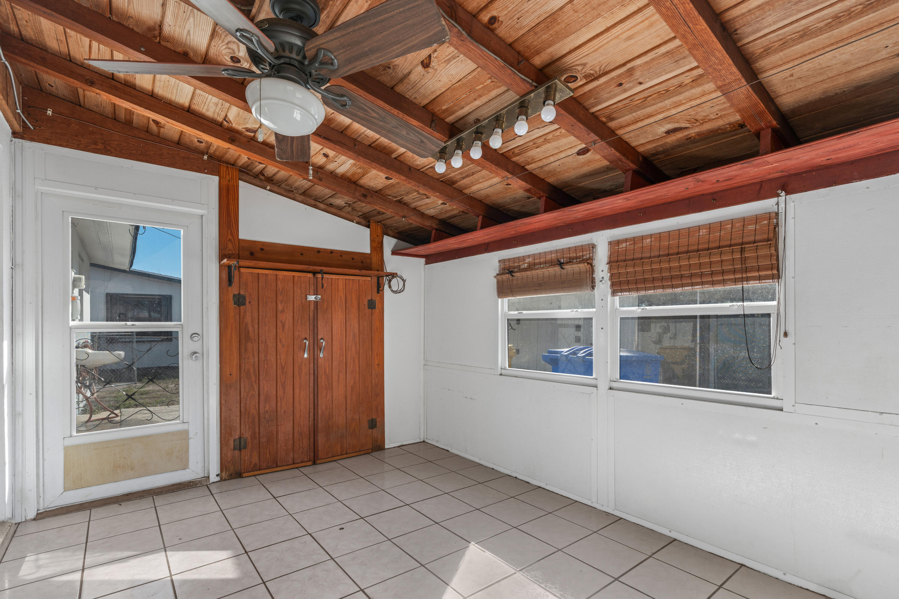 PALM SPRINGS VILLAGE 8 - Residential