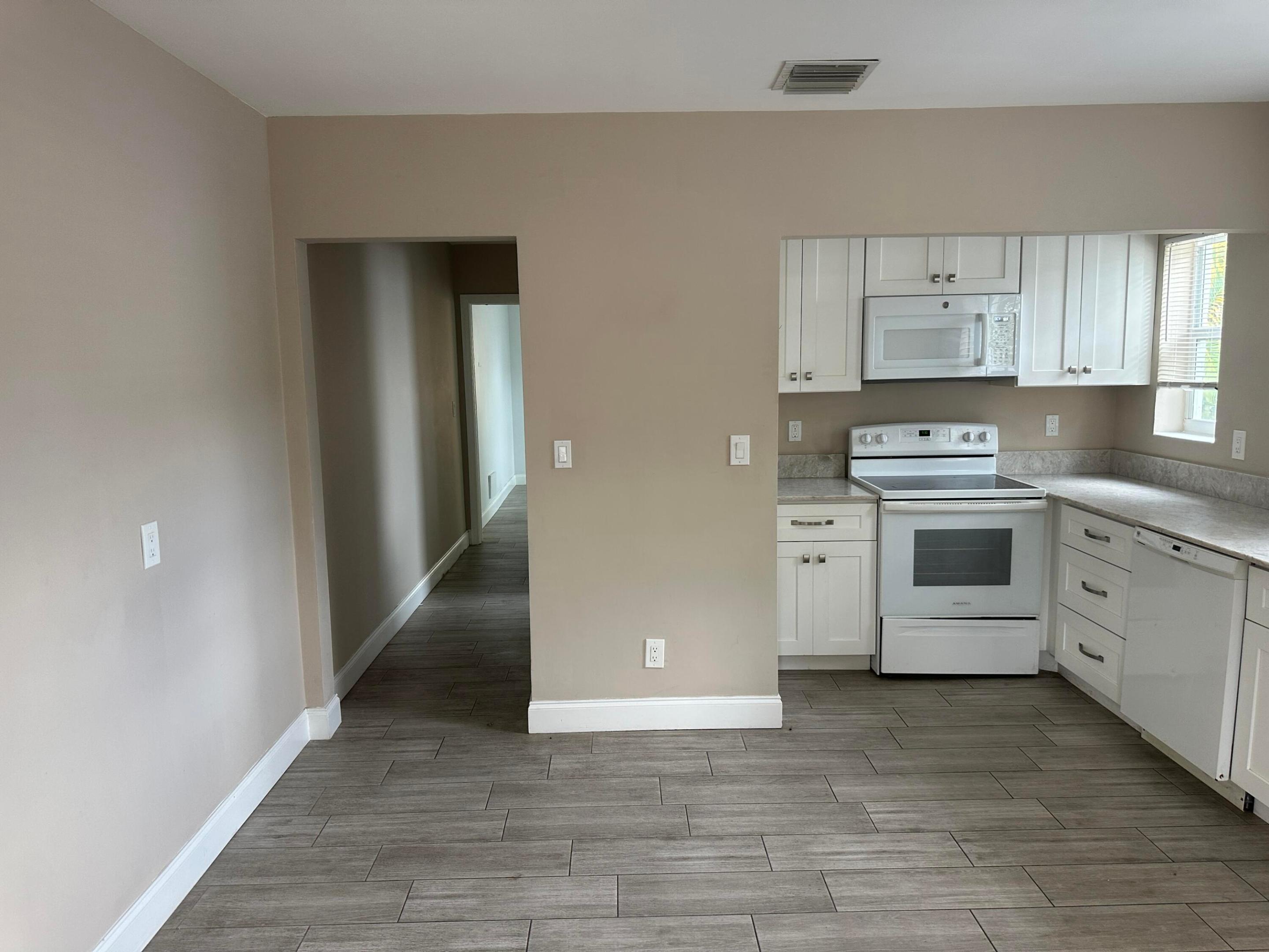 PALM BEACH SHORES - Residential Lease