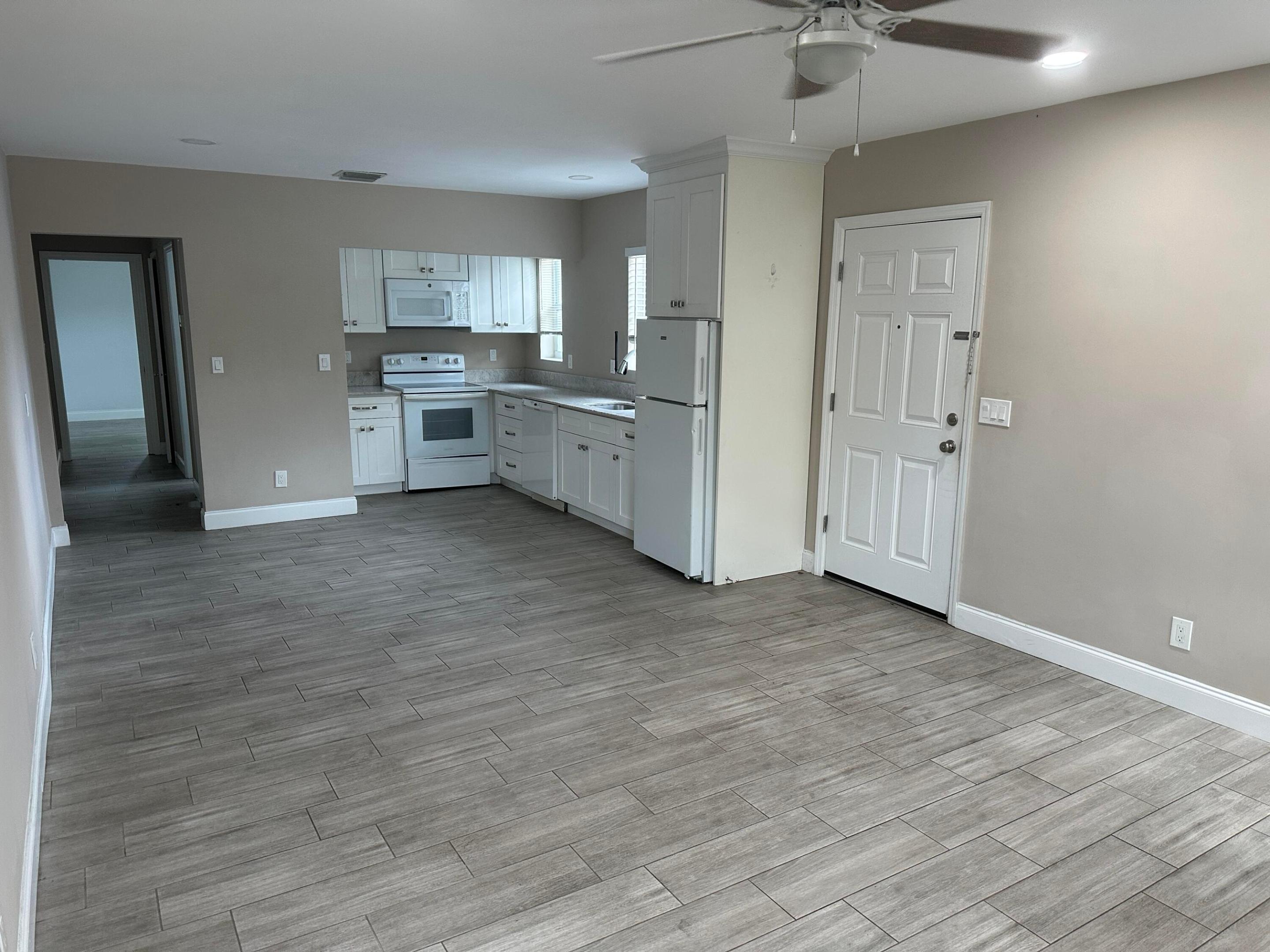 PALM BEACH SHORES - Residential Lease