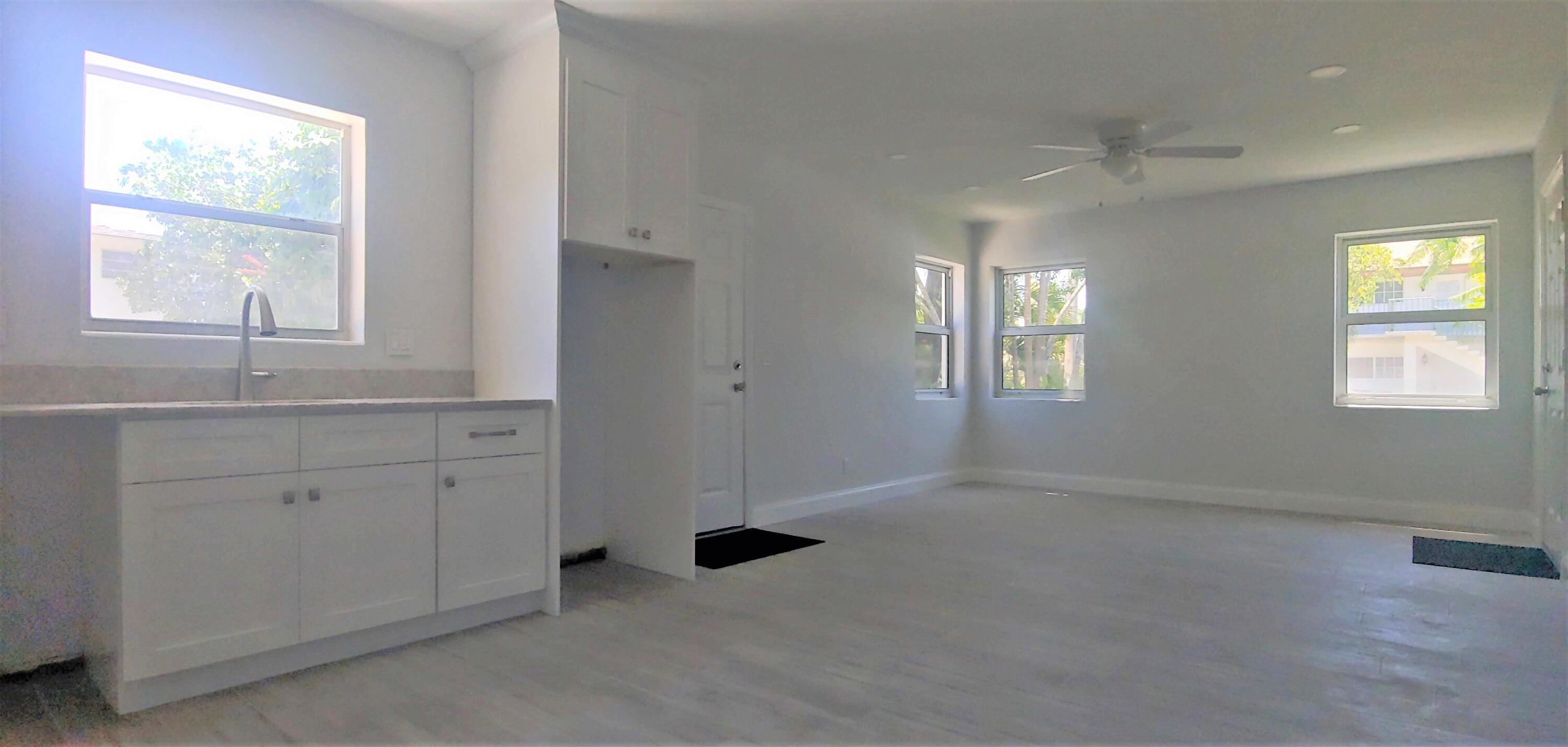 PALM BEACH SHORES - Residential Lease
