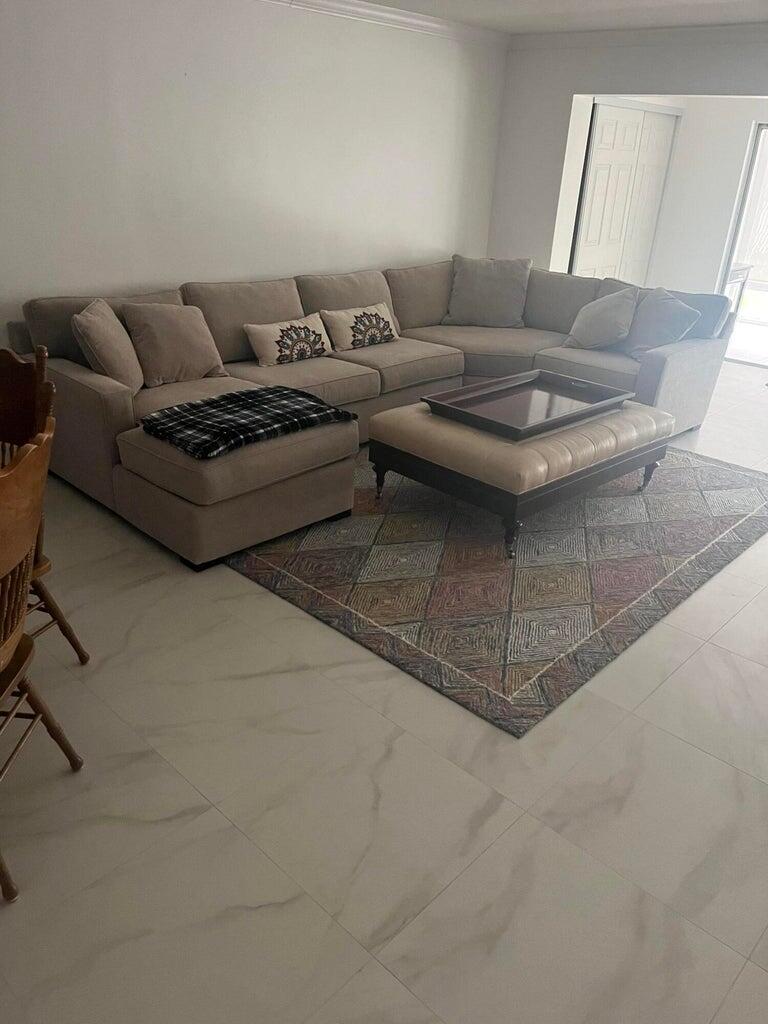 PINES OF DELRAY NORTH CON - Residential Lease