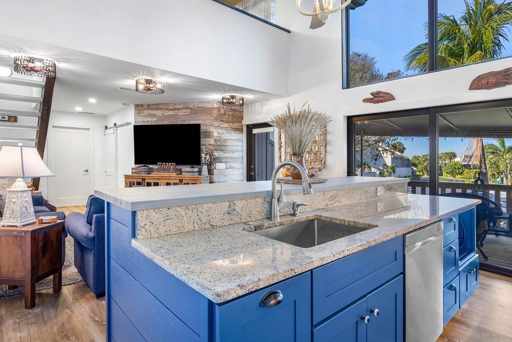 Photo of 1605 S Us Highway 1 #3-E, Jupiter, FL 33477 (MLS # R10961056)