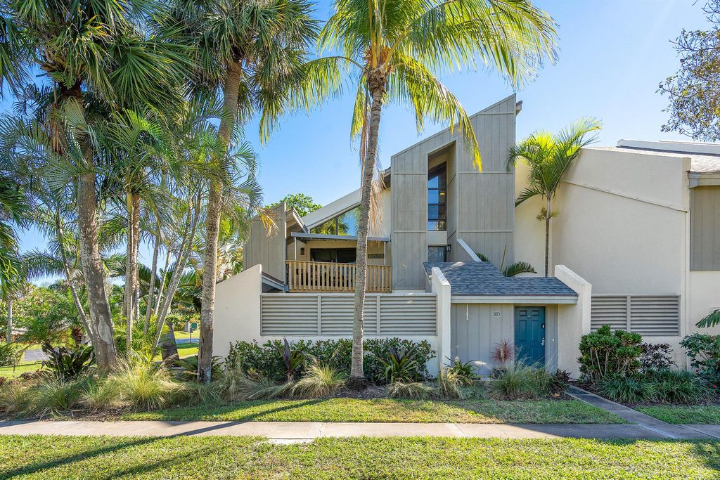 Photo of 1605 S Us Highway 1 #3-E, Jupiter, FL 33477 (MLS # R10961056)