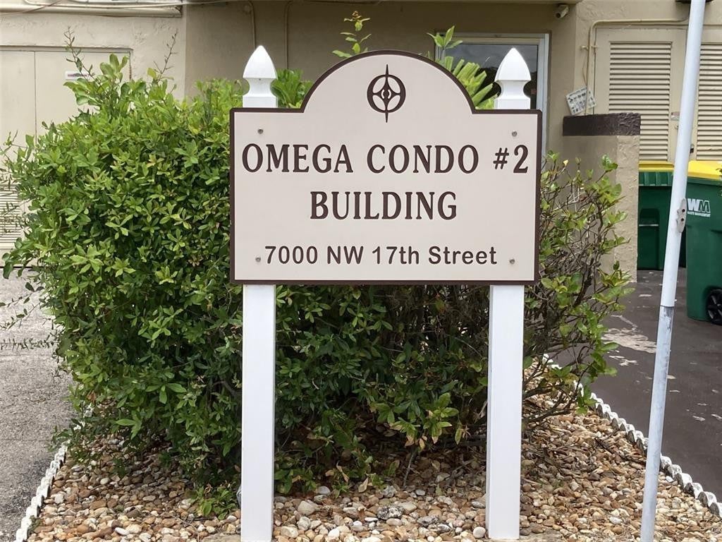 Photo of 7000 NW 17TH Street #109, Plantation, FL 33313 (MLS # B26061839)