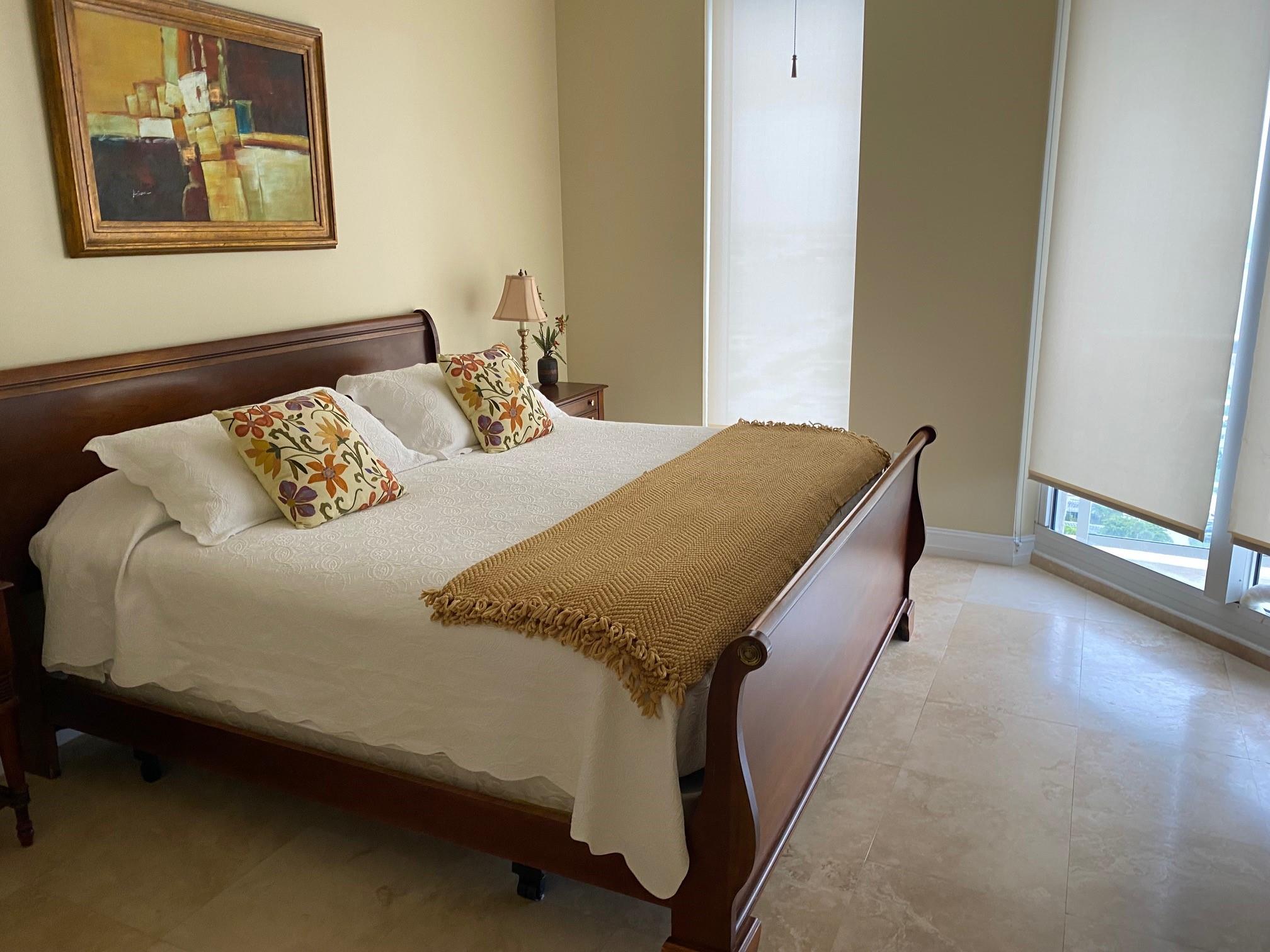 Ritz Carlton Residences - Residential