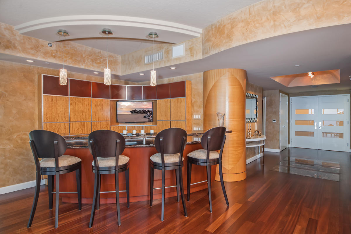 TOSCANA SOUTH TOWERS - Residential