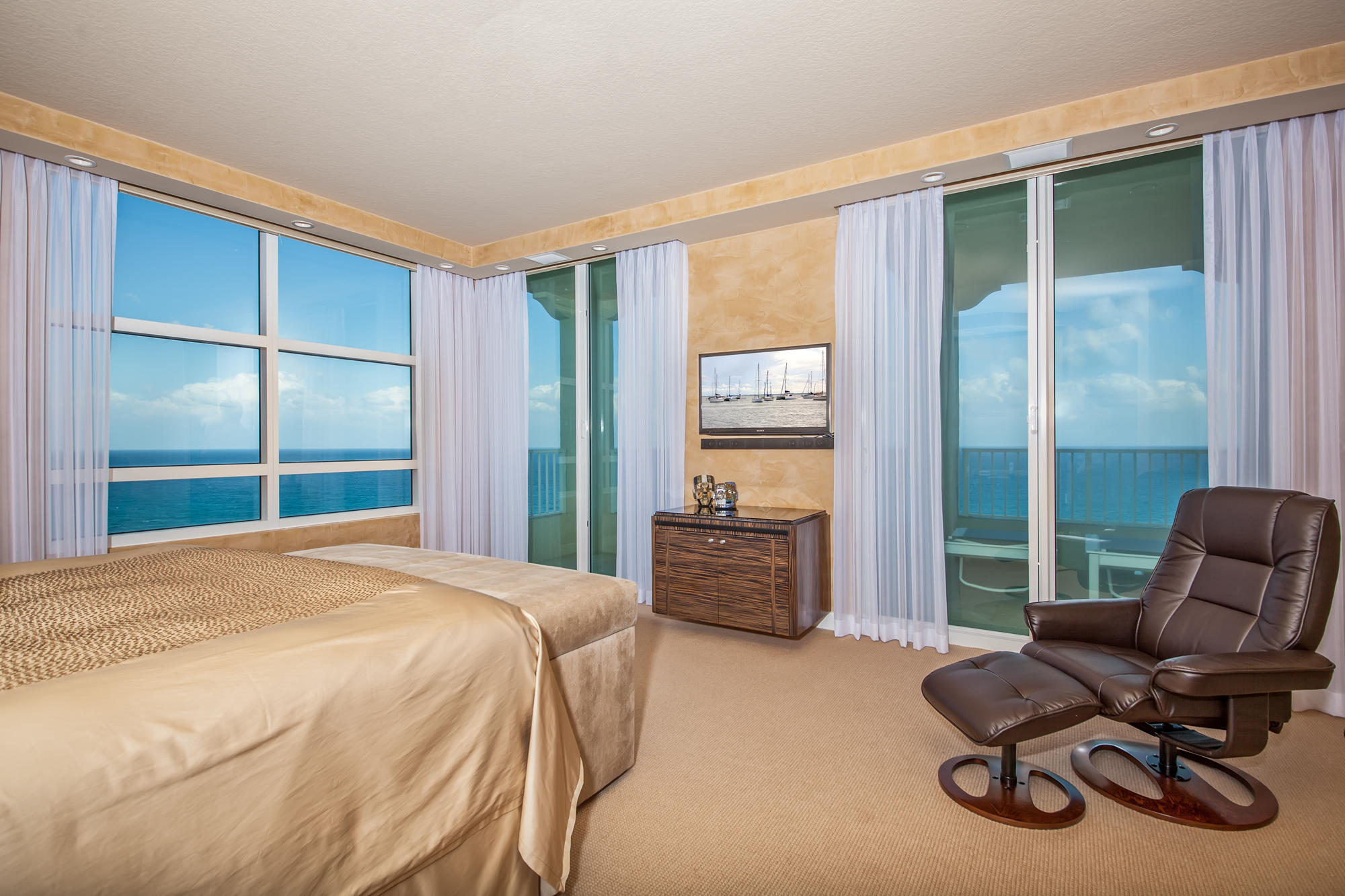 TOSCANA SOUTH TOWERS - Residential