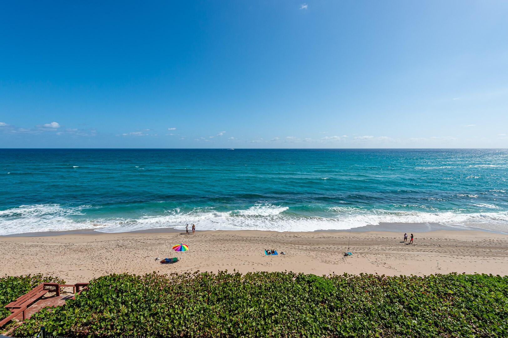 SEAGRAPE COND - Residential