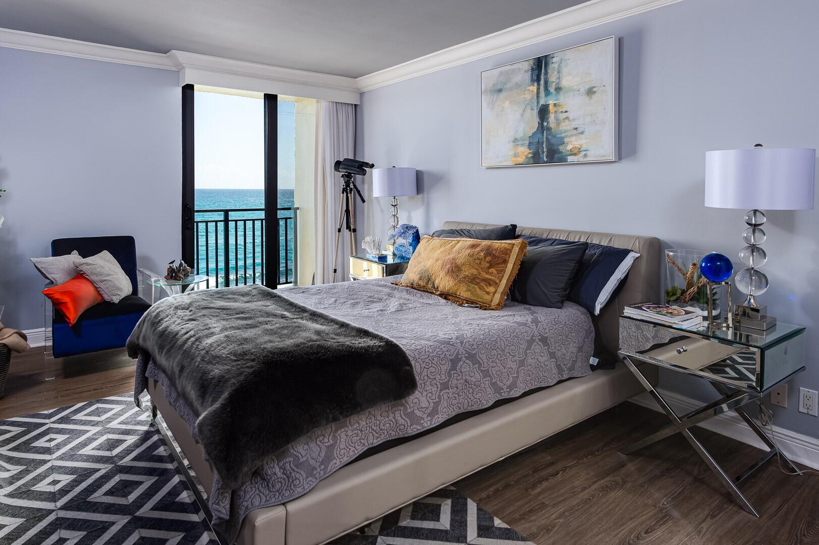 SEAGRAPE COND - Residential