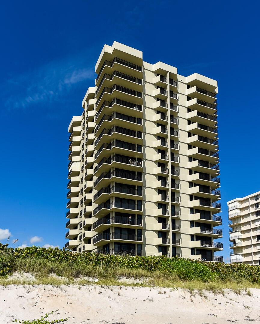 SEAGRAPE COND - Residential