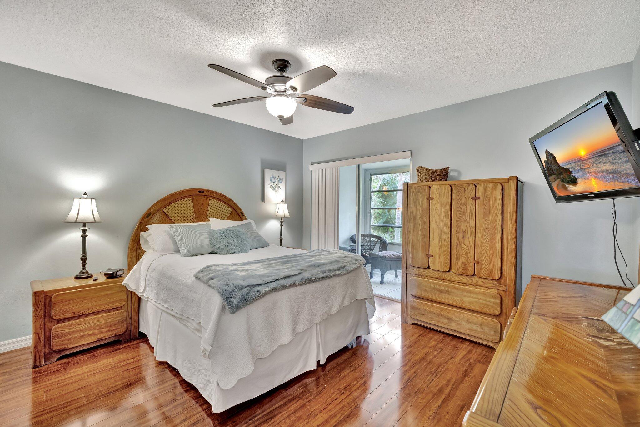Cedar Pointe Condo Villag - Residential