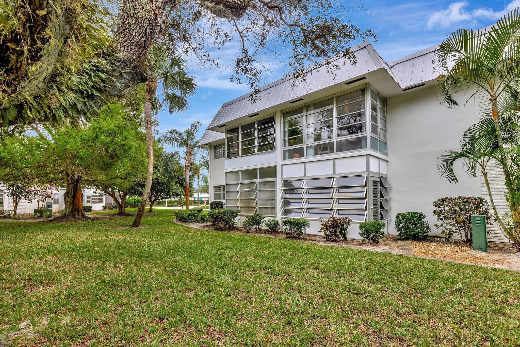 Cedar Pointe Condo Villag - Residential