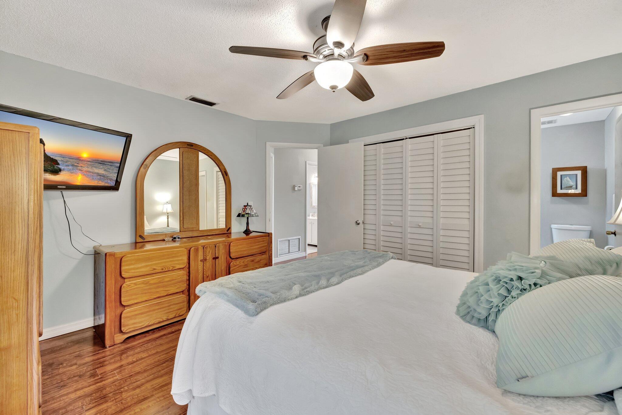 Cedar Pointe Condo Villag - Residential