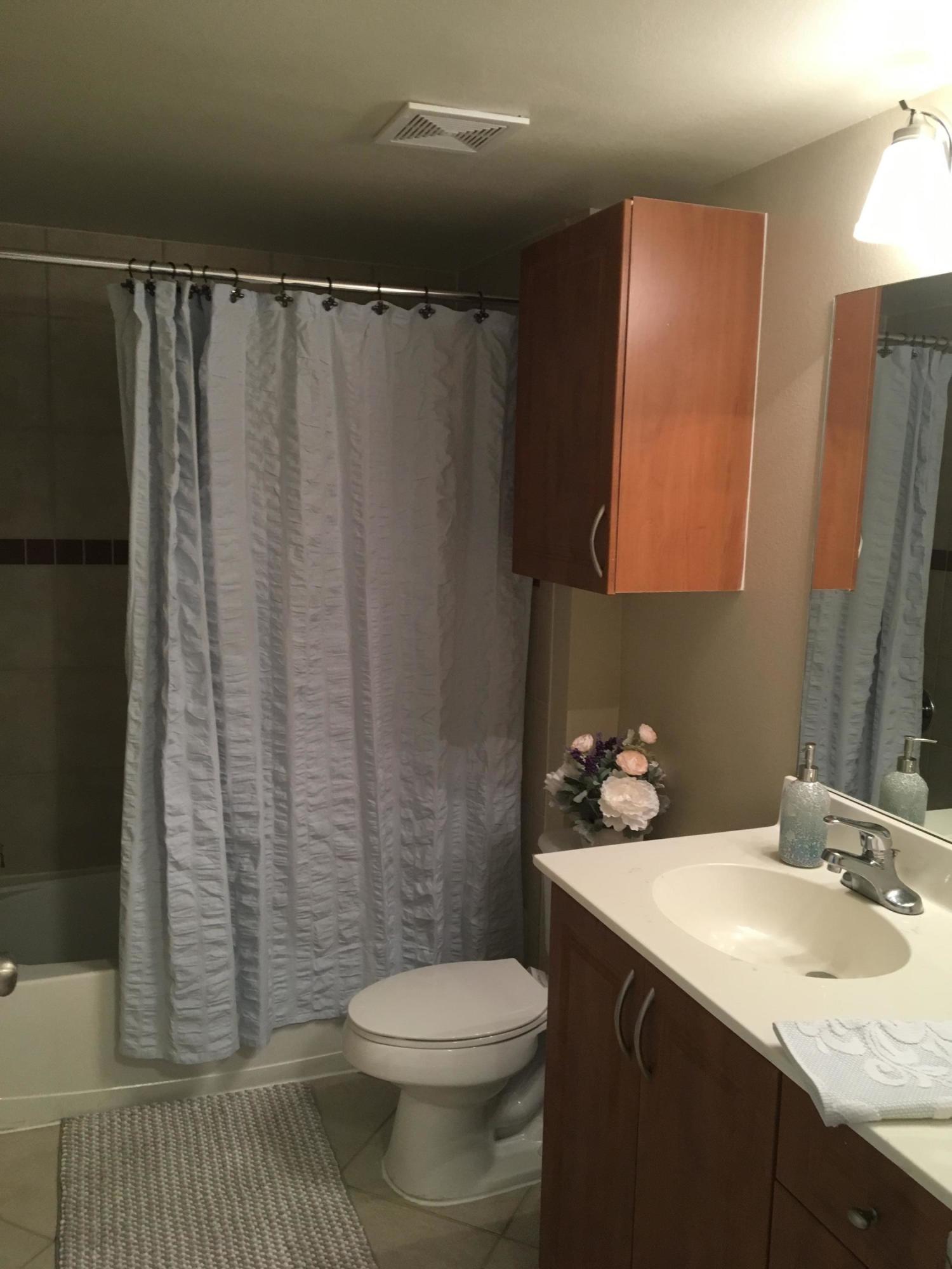 VILLAS AT EMERALD DUNES CONDO - Residential