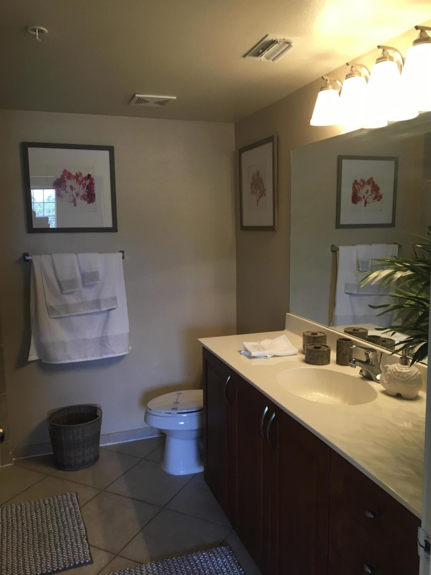 VILLAS AT EMERALD DUNES CONDO - Residential