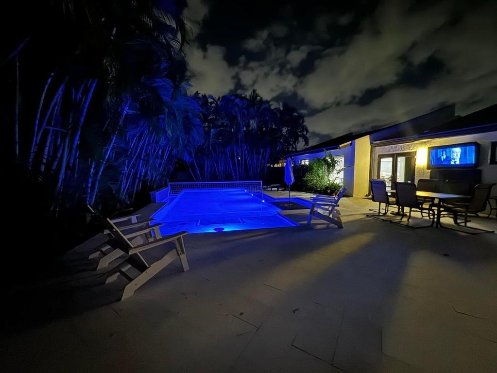 YACHTMANS COVE - Residential Lease