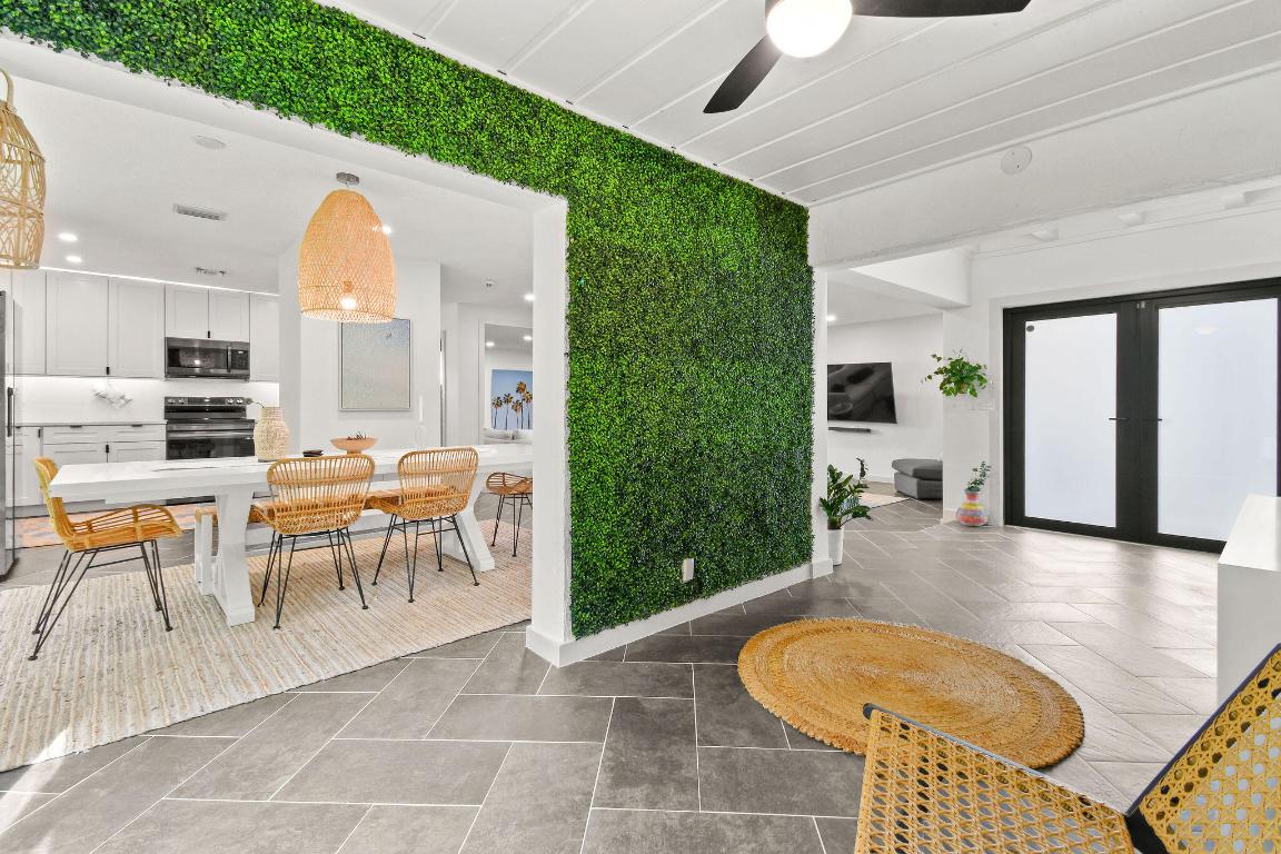 YACHTMANS COVE - Residential Lease