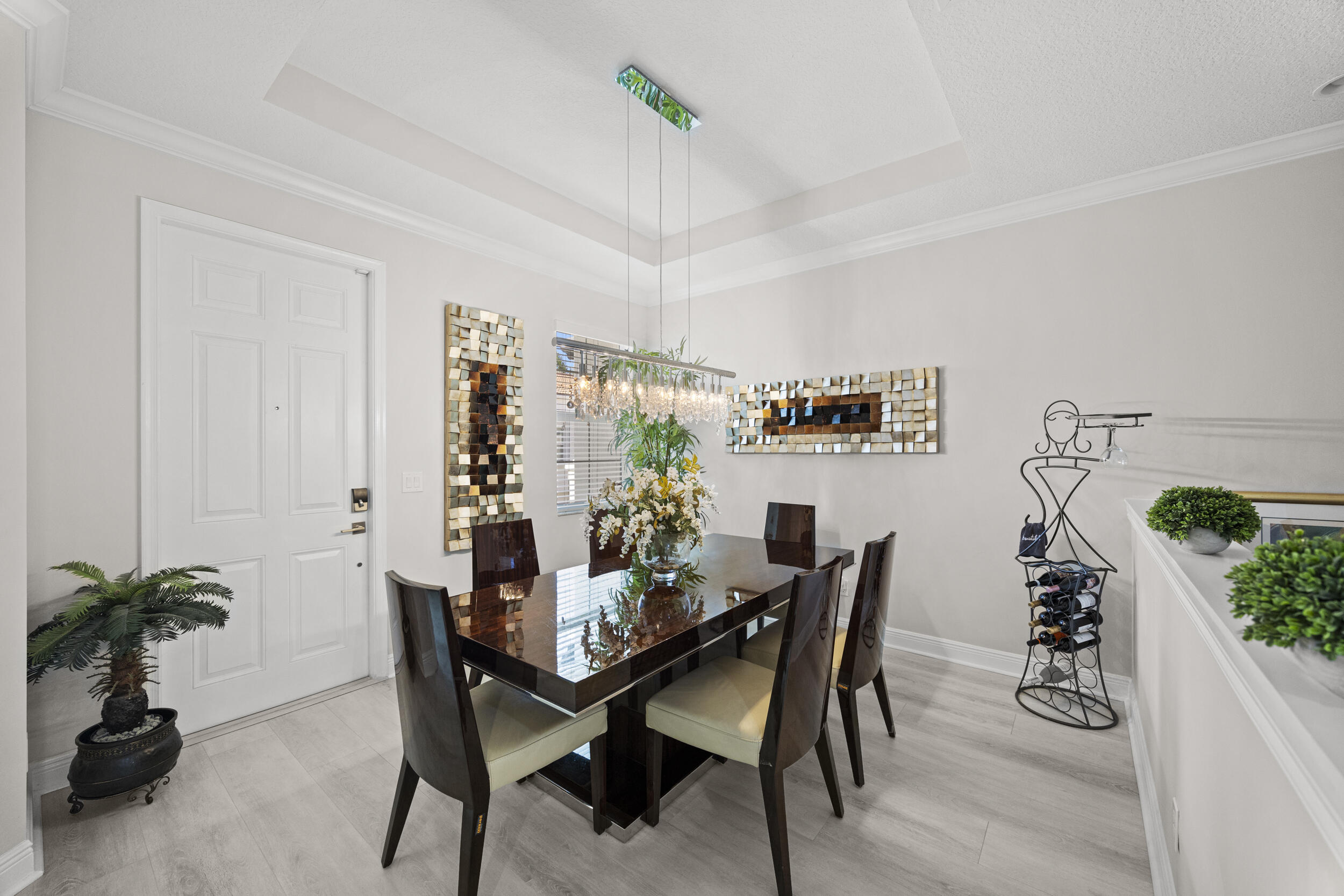 3117 Waterside Circle