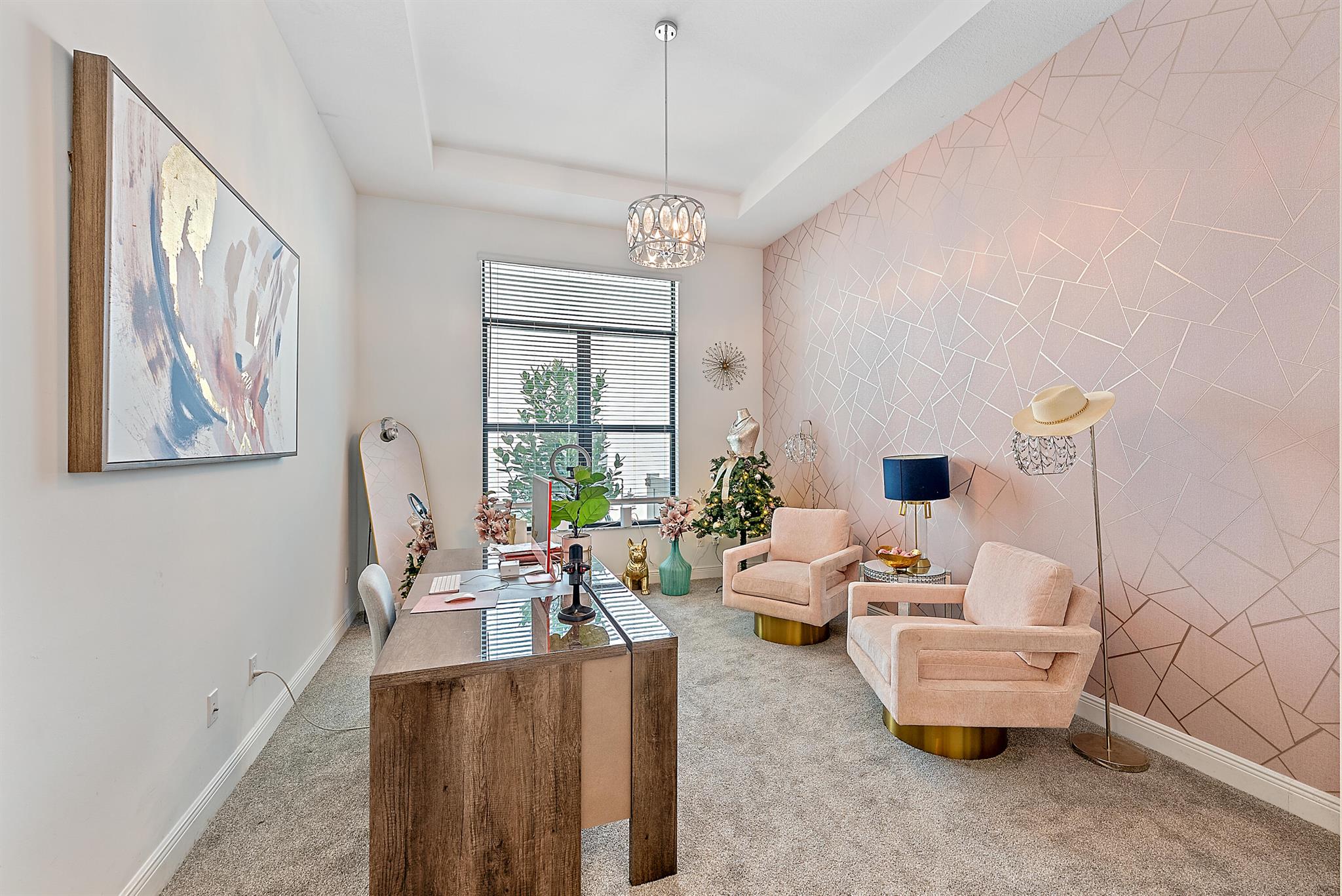 ALTON NEIGHBORHOOD - Residential Lease