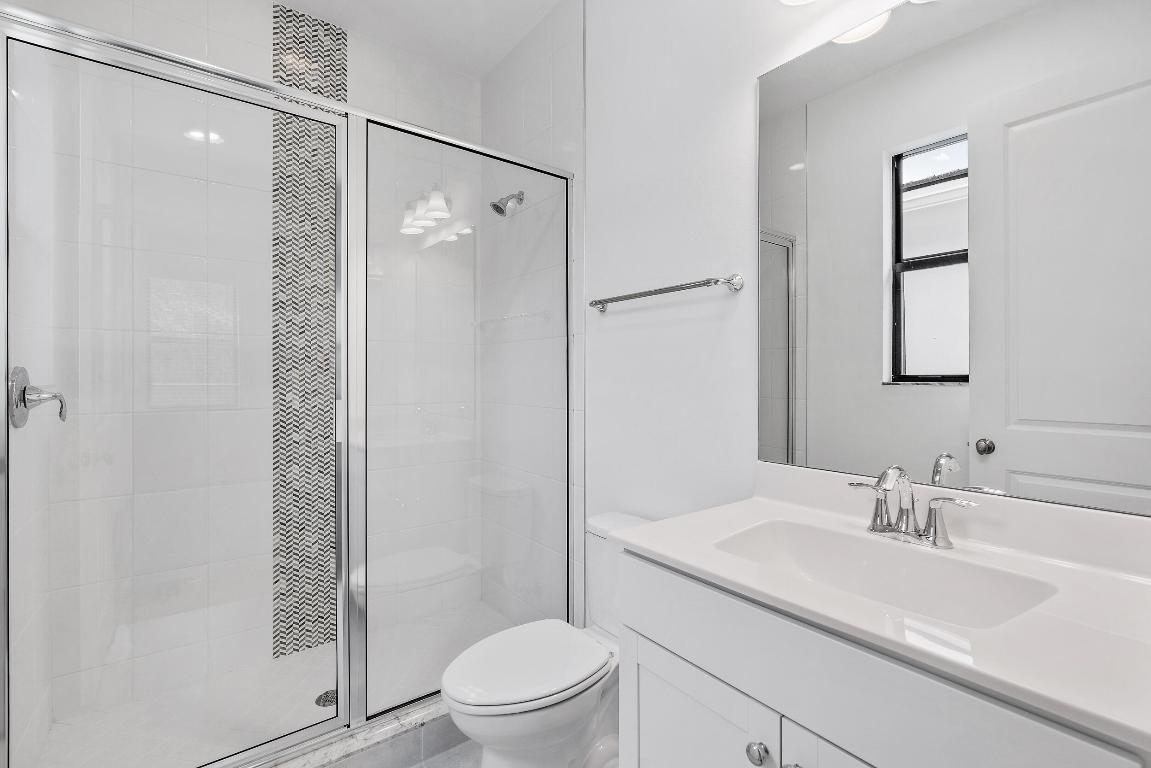 ALTON NEIGHBORHOOD - Residential Lease