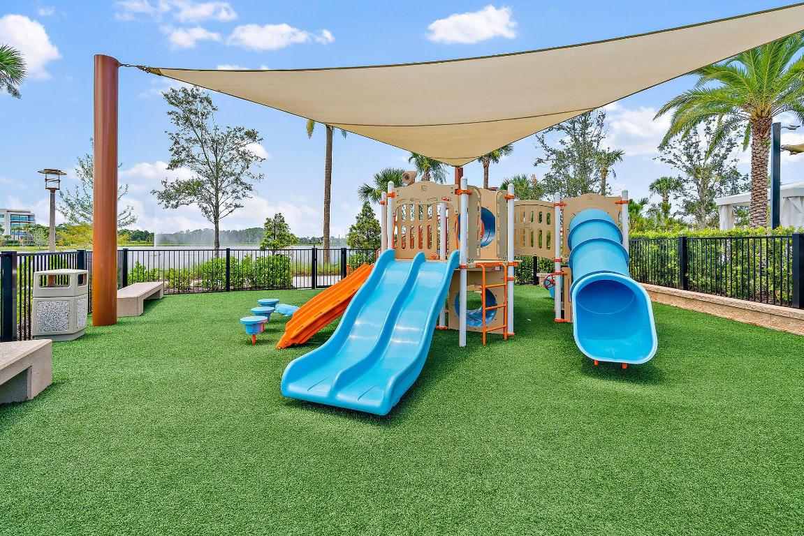 ALTON NEIGHBORHOOD - Residential Lease