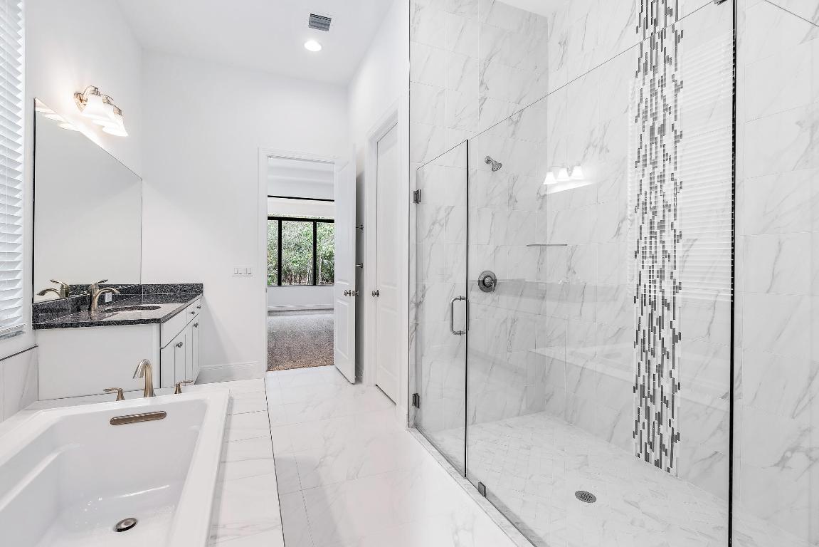 ALTON NEIGHBORHOOD - Residential Lease