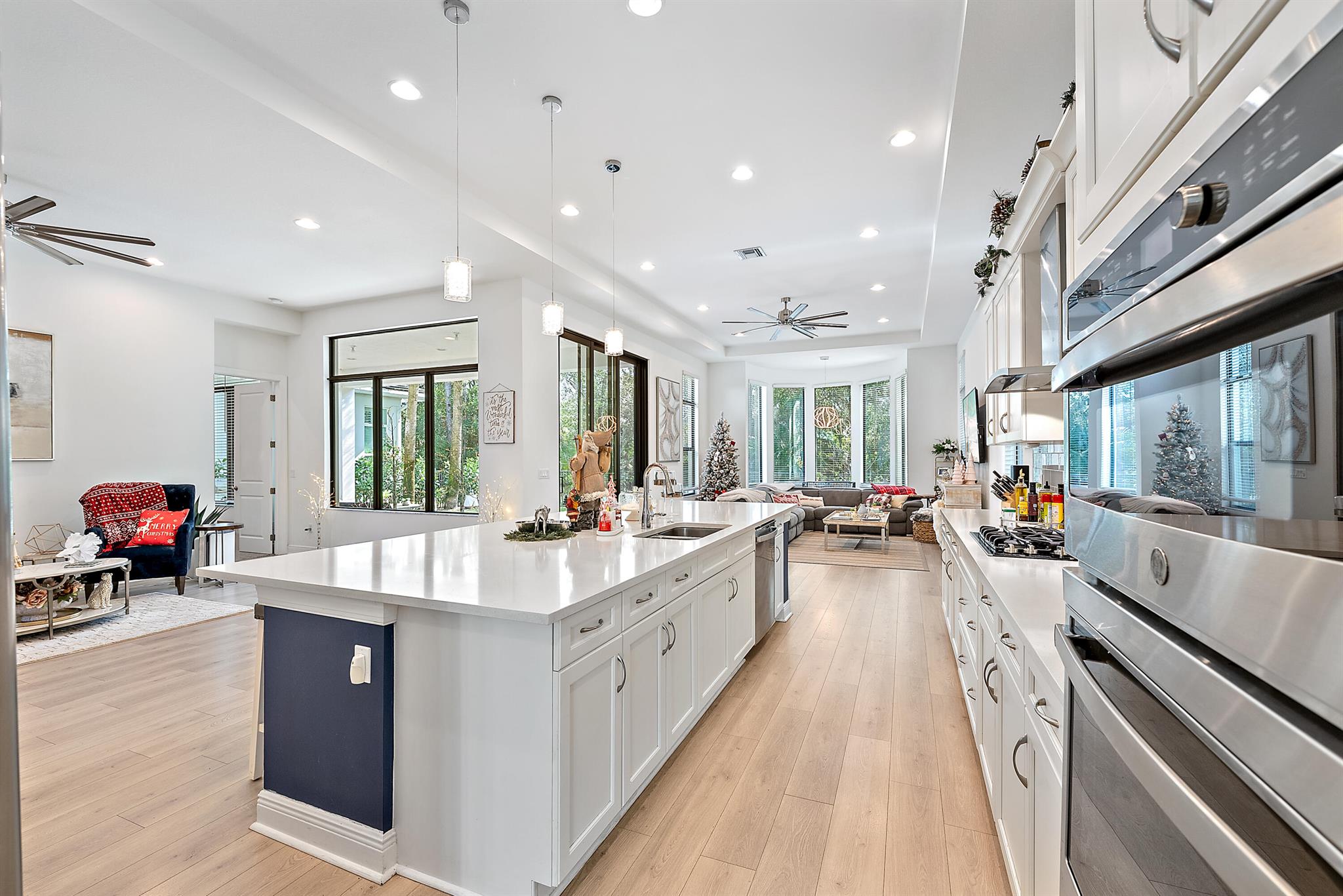 ALTON NEIGHBORHOOD - Residential Lease