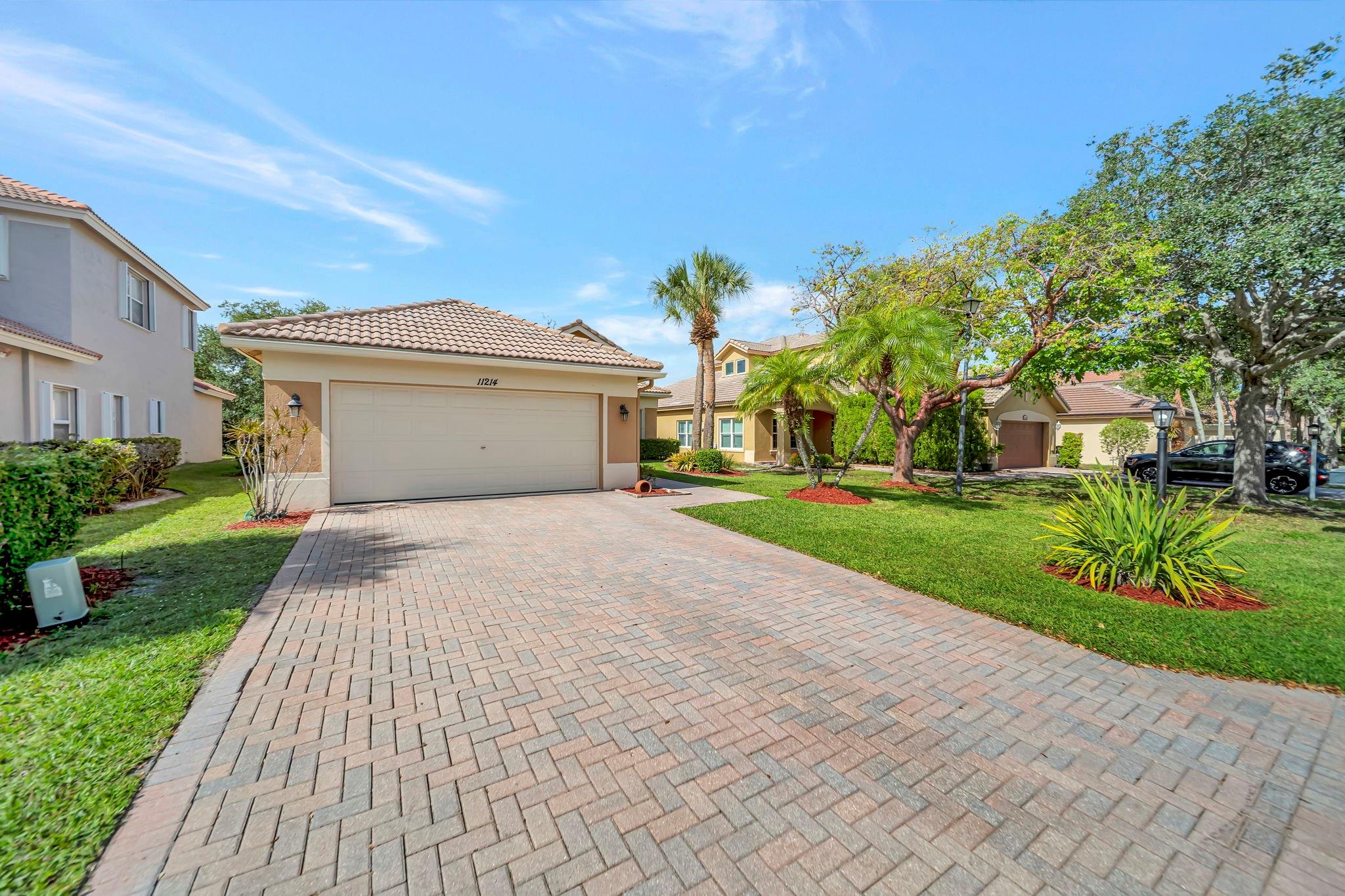 11214 NW 65th Ct