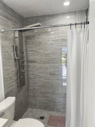 Cresthaven 5 40-4 B - Residential