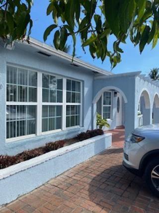Cresthaven 5 40-4 B - Residential