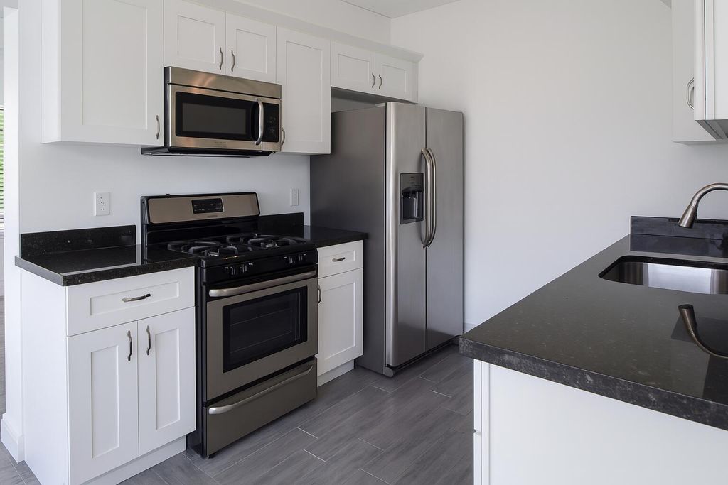 Photo of 815 Upland Road #12, West Palm Beach, FL 33401 (MLS # R11105002)