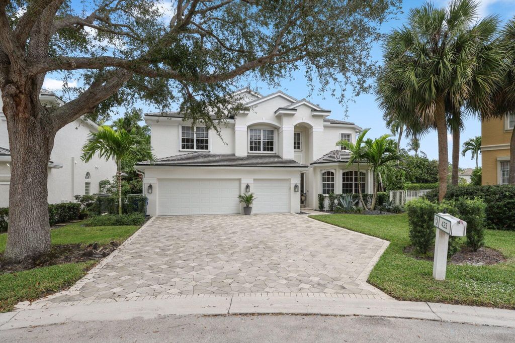 Photo of 423 Meadowlark Drive, Jupiter, FL 33458 (MLS # R11038969)