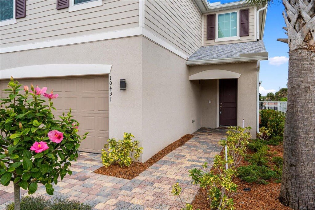 Photo of 10437 SW Captiva Drive, Port Saint Lucie, FL 34987 (MLS # R11078737)