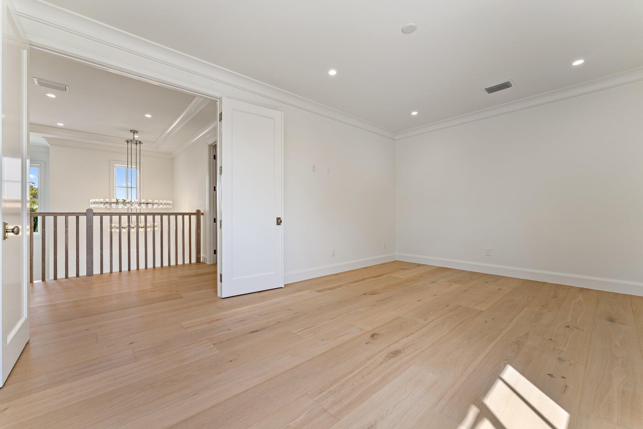 LITTLE RANCHES - Residential