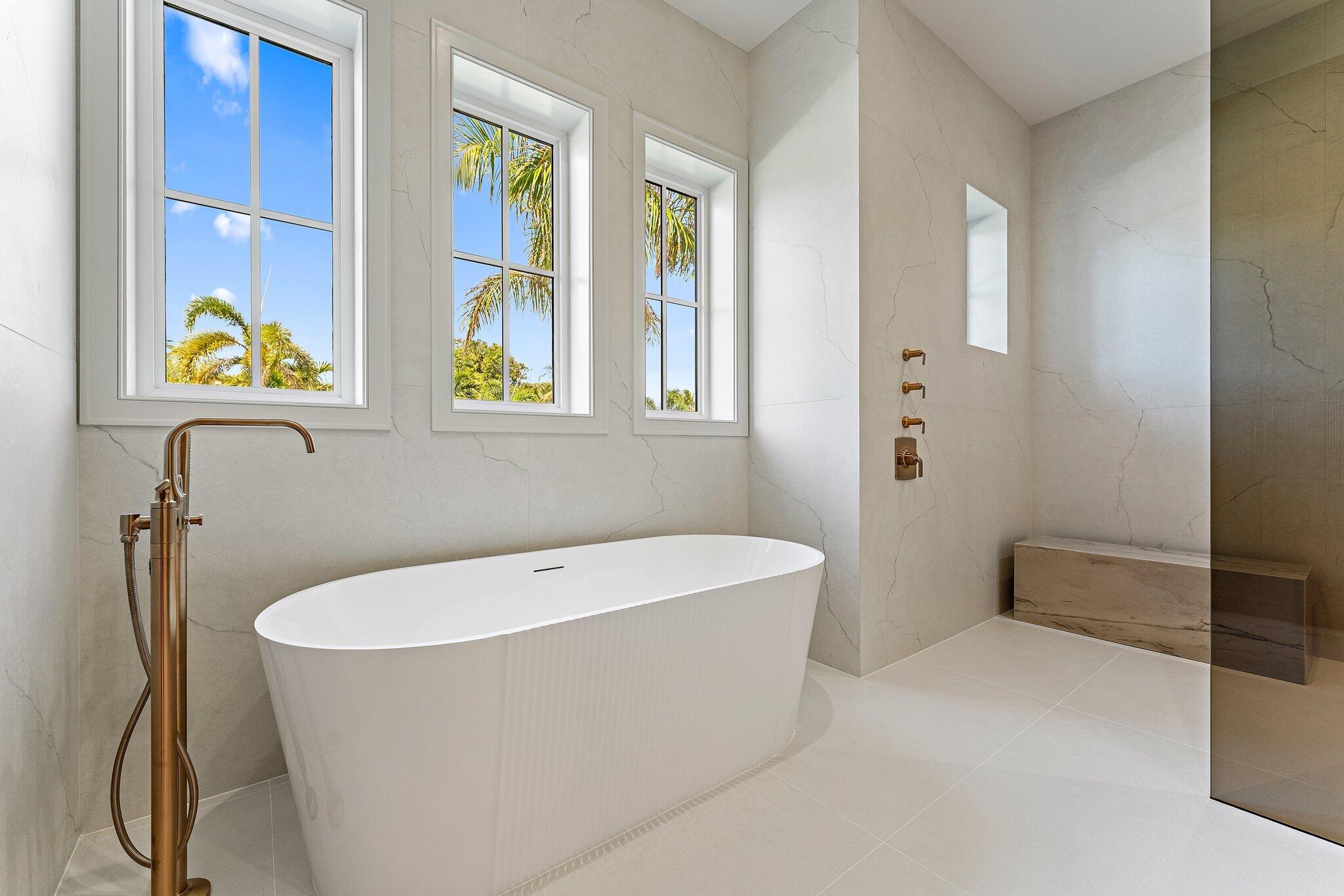 LITTLE RANCHES - Residential