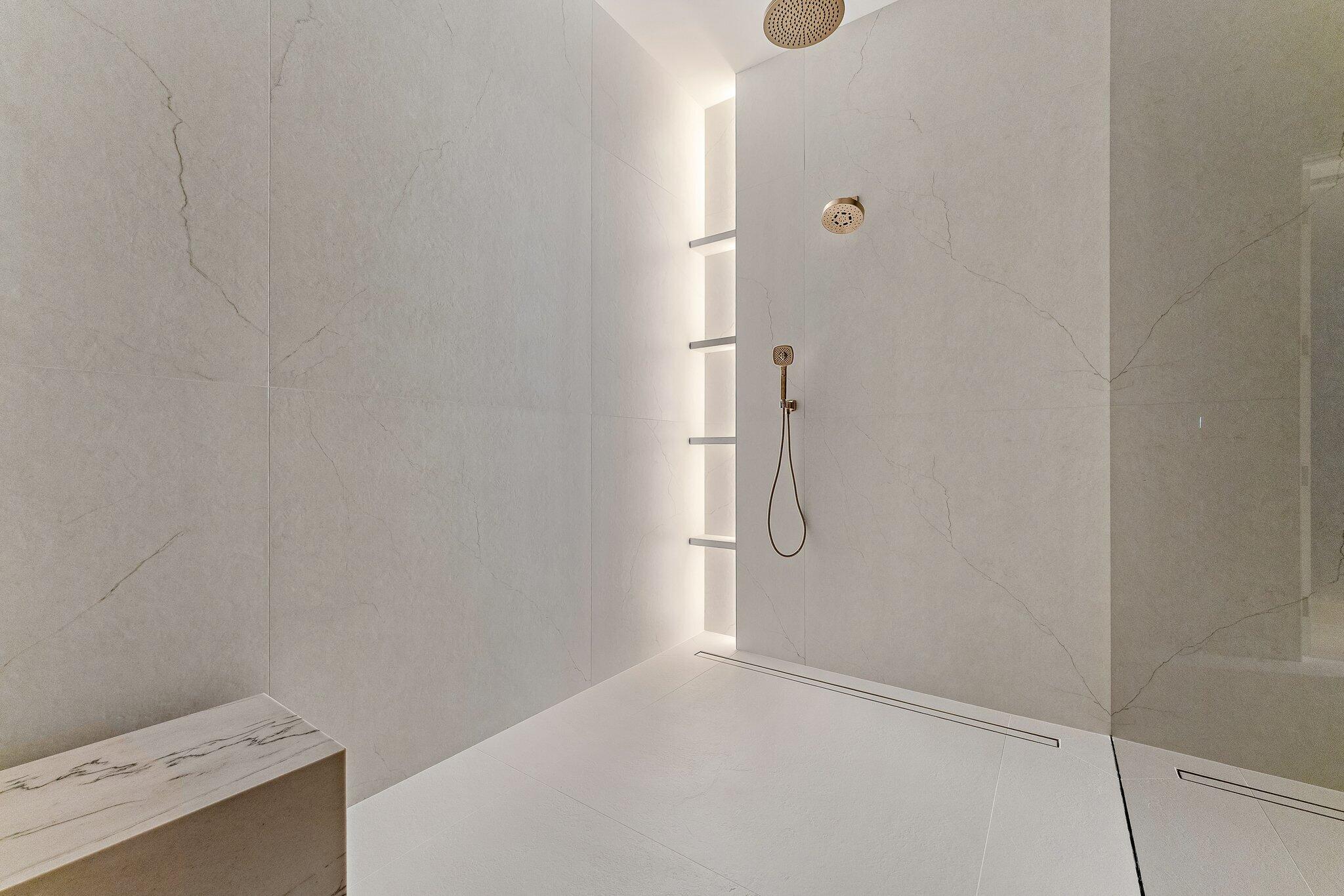 LITTLE RANCHES - Residential