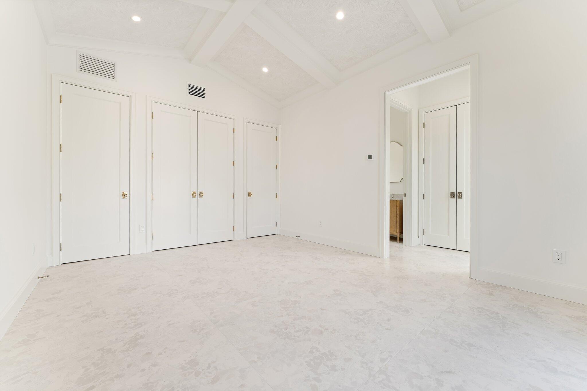 LITTLE RANCHES - Residential