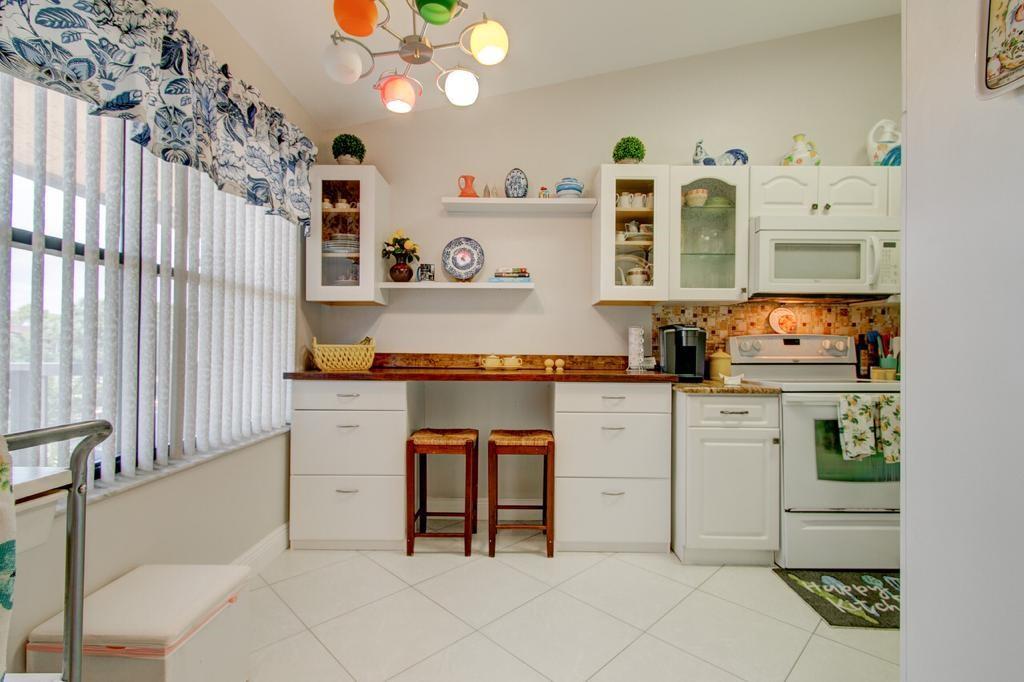 LUCERNE GREENS CONDO - Residential