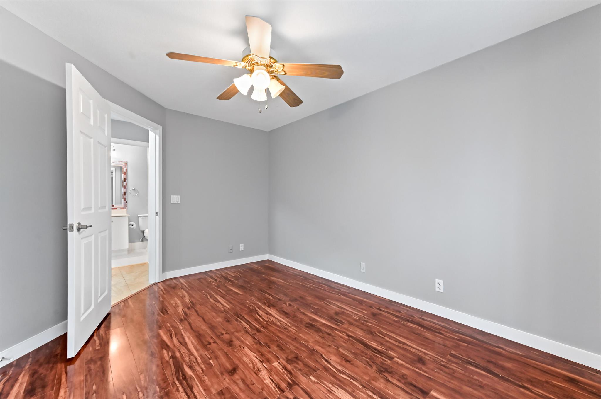 ANDROS ISLE - Residential