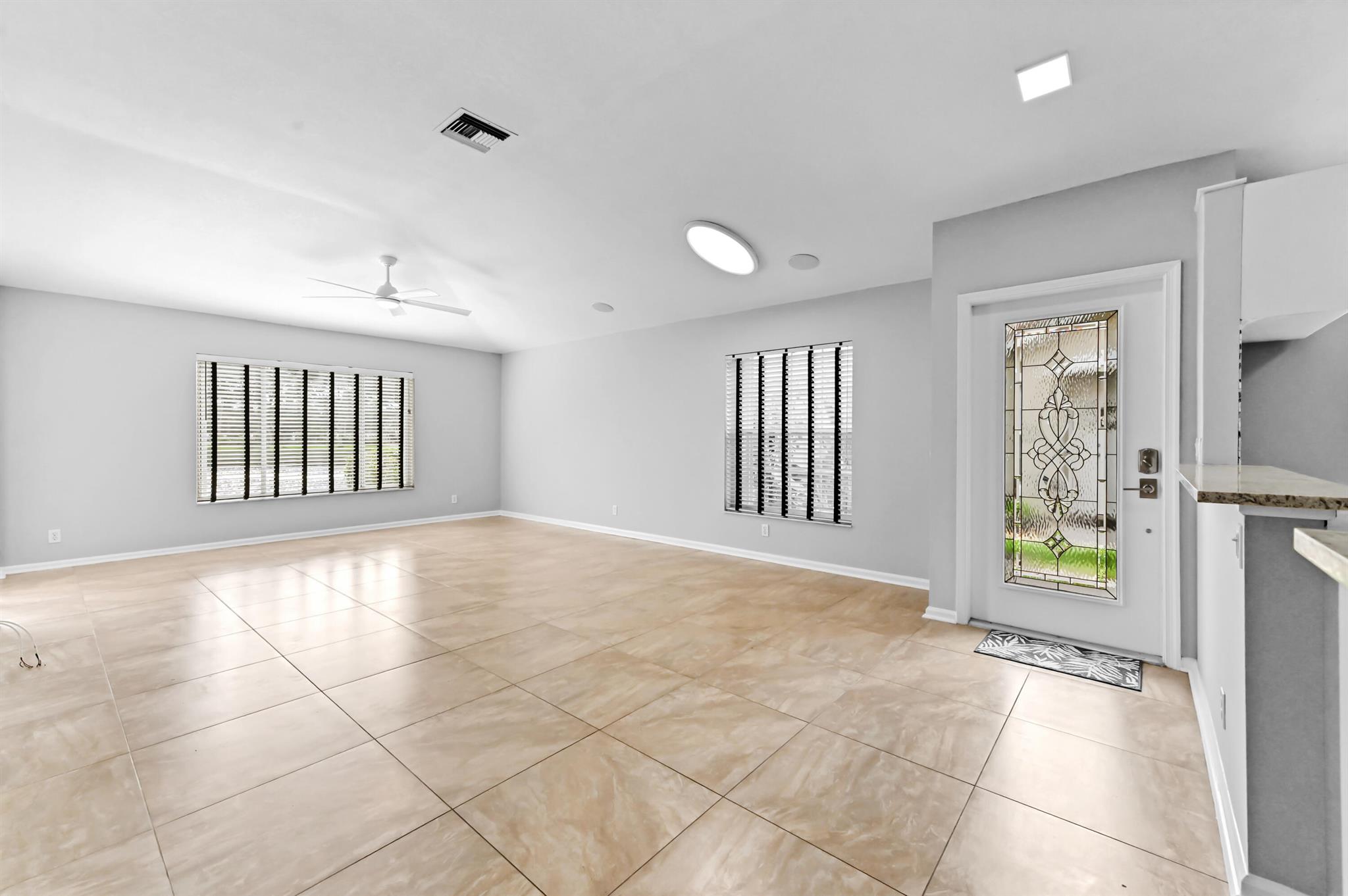 ANDROS ISLE - Residential