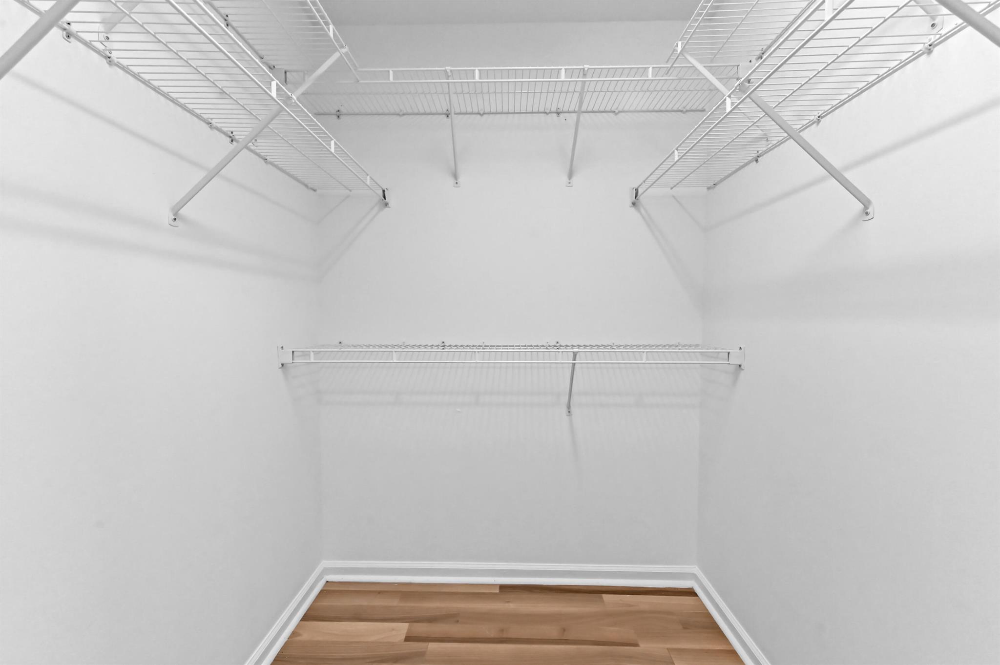 ANDROS ISLE - Residential