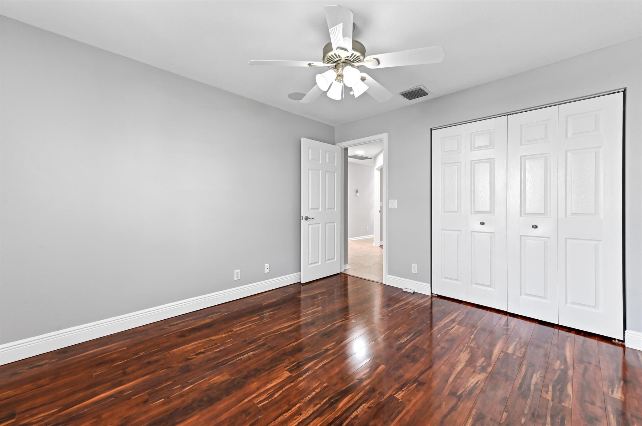 ANDROS ISLE - Residential