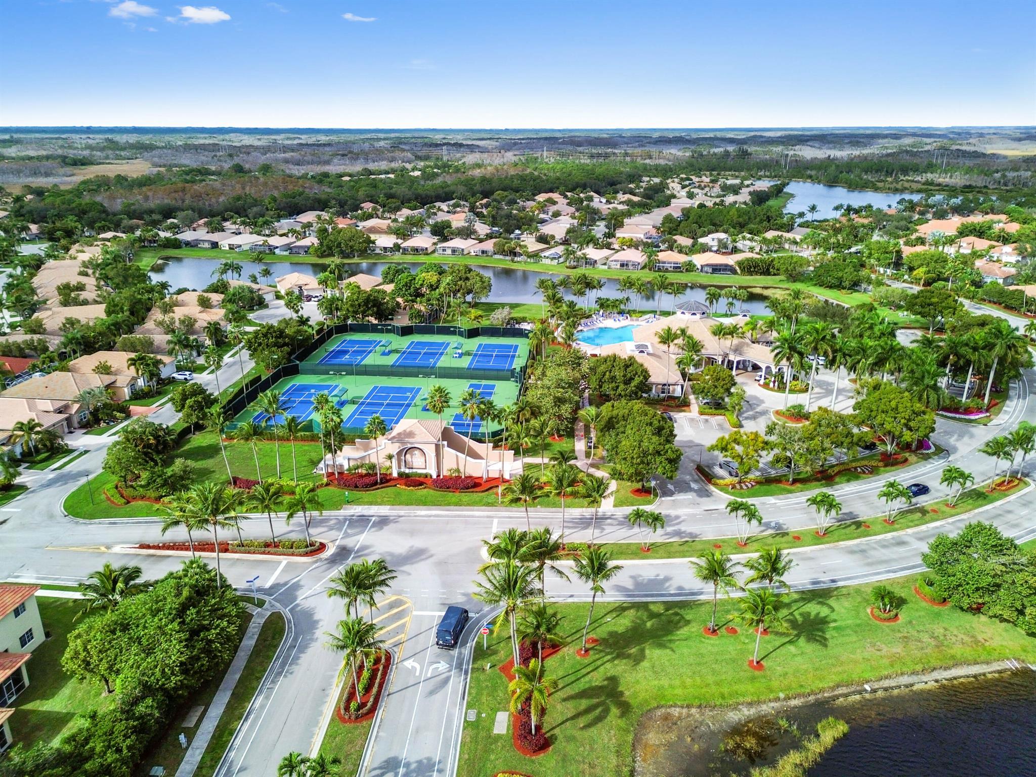 ANDROS ISLE - Residential