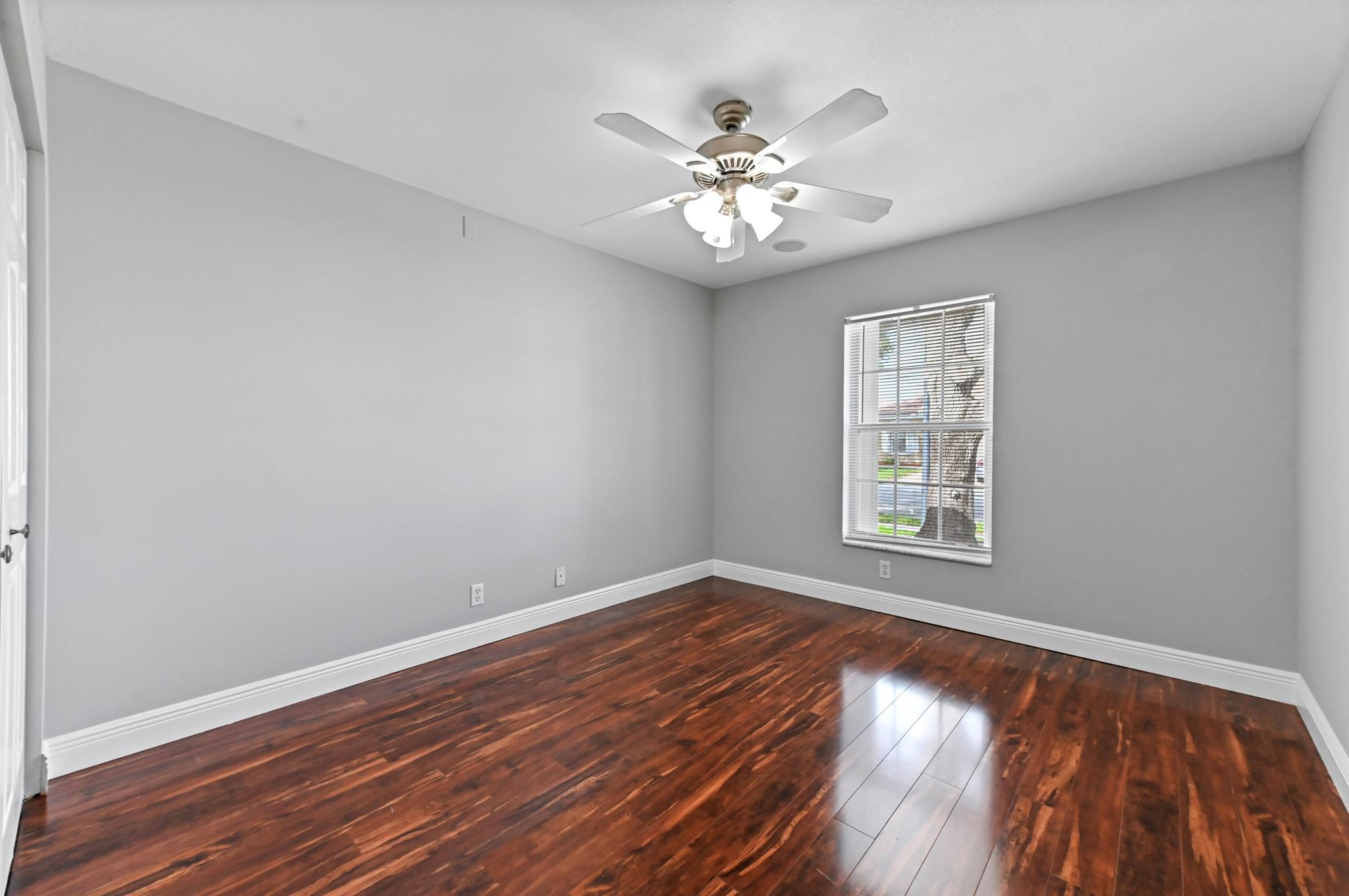 ANDROS ISLE - Residential