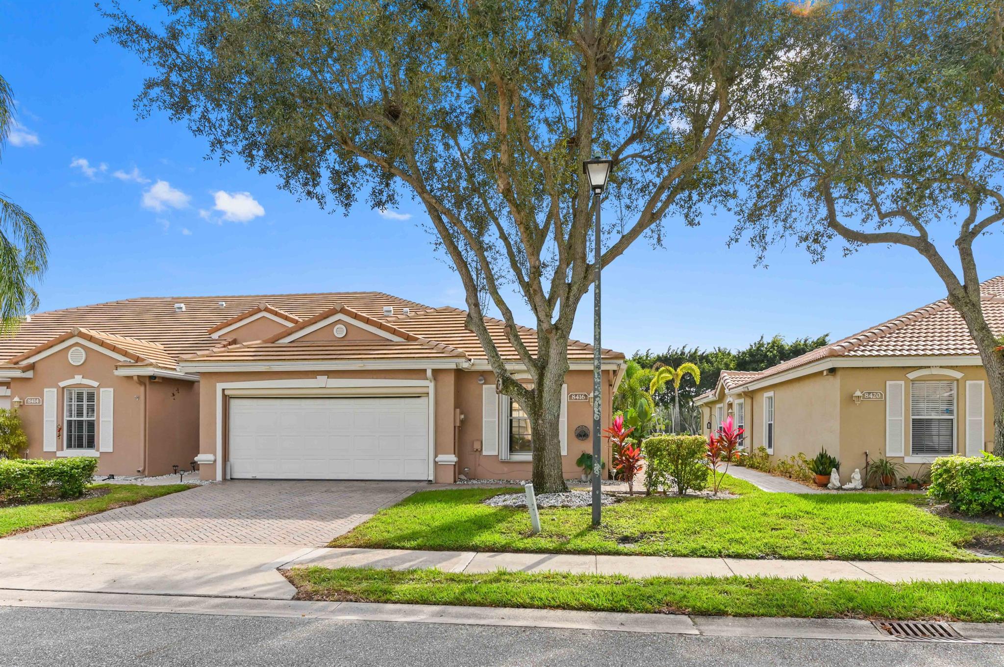 ANDROS ISLE - Residential