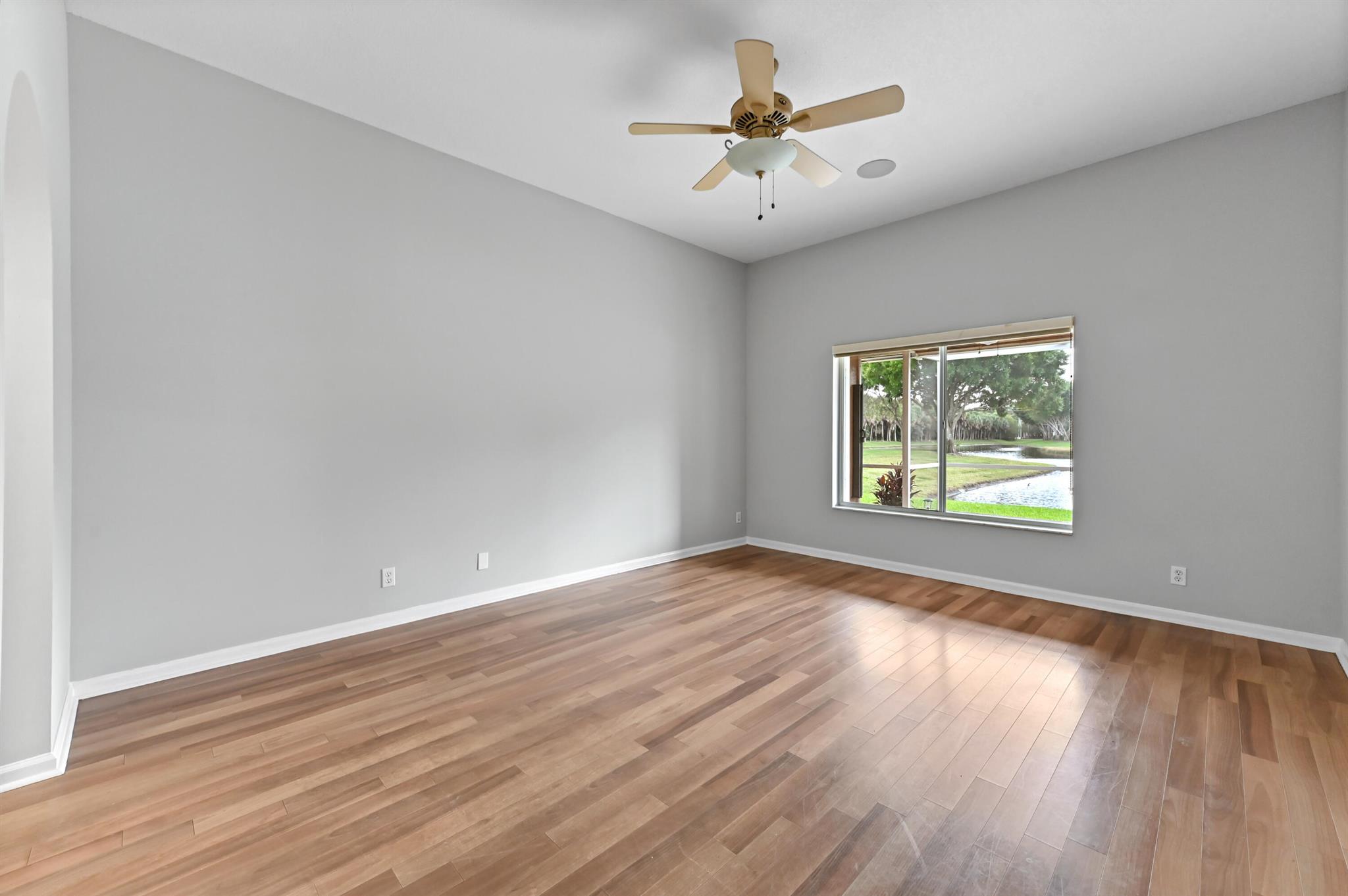 ANDROS ISLE - Residential